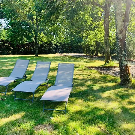 L Estanguet Maison Octogonale En Foret *