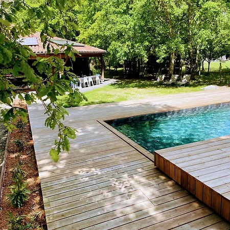 度假居 L Estanguet Maison Octogonale En Foret